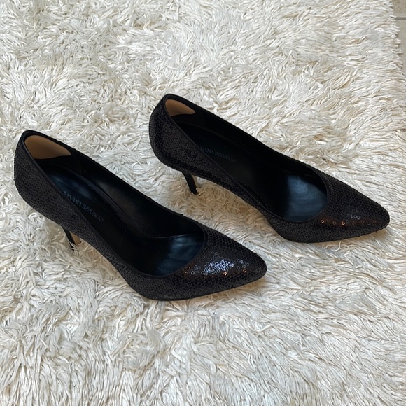 Banana republic sequin pumps. - Picture 2 of 4